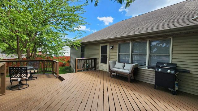 9500 Grayce Drive, Sturtevant, WI 53177
