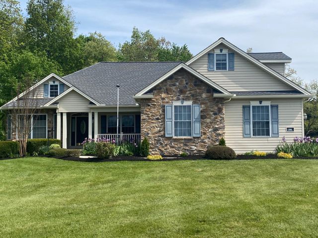 280 AMANDA, Littlestown, PA 17340