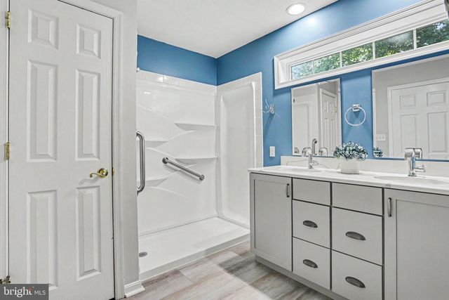 280 AMANDA, Littlestown, PA 17340