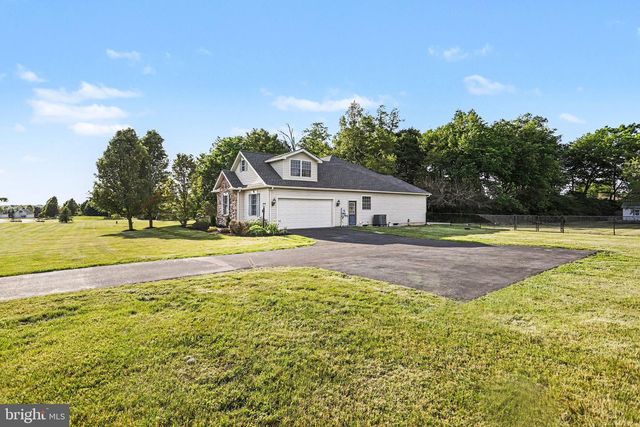 280 AMANDA, Littlestown, PA 17340