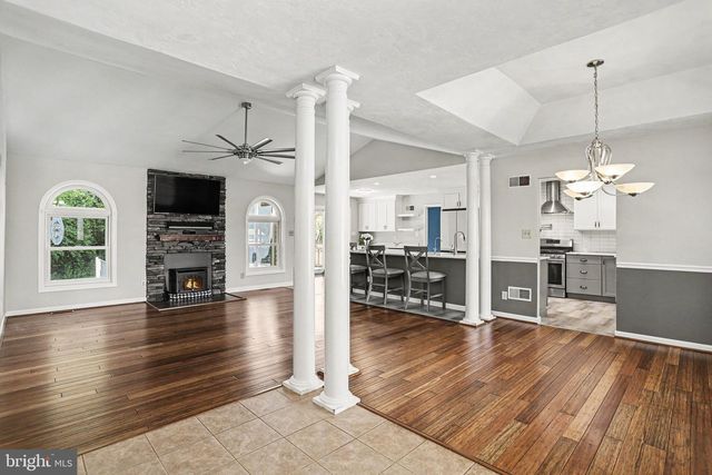 280 AMANDA, Littlestown, PA 17340