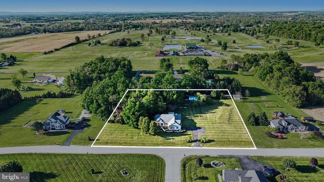 280 AMANDA, Littlestown, PA 17340