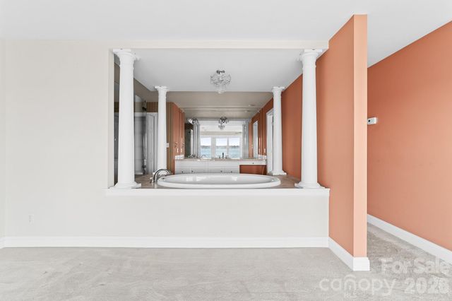 132 Clearwater Lane, Mooresville, NC 28117