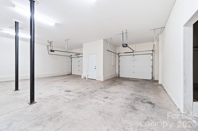 132 Clearwater Lane, Mooresville, NC 28117