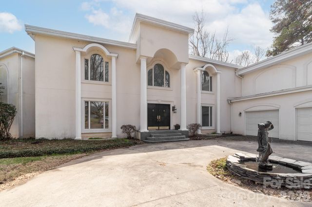 132 Clearwater Lane, Mooresville, NC 28117