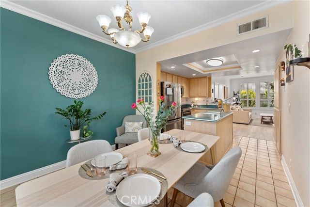 1340 Glenwood Road 28, Glendale, CA 91201