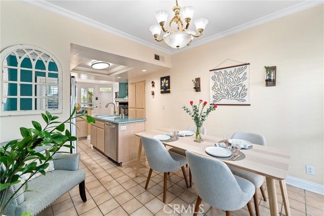 1340 Glenwood Road 28, Glendale, CA 91201