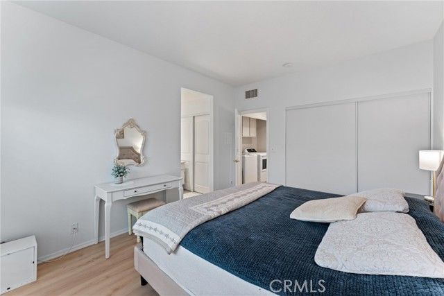 1340 Glenwood Road 28, Glendale, CA 91201