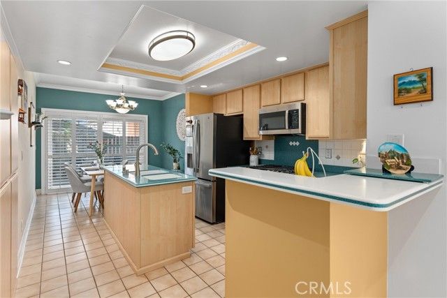 1340 Glenwood Road 28, Glendale, CA 91201