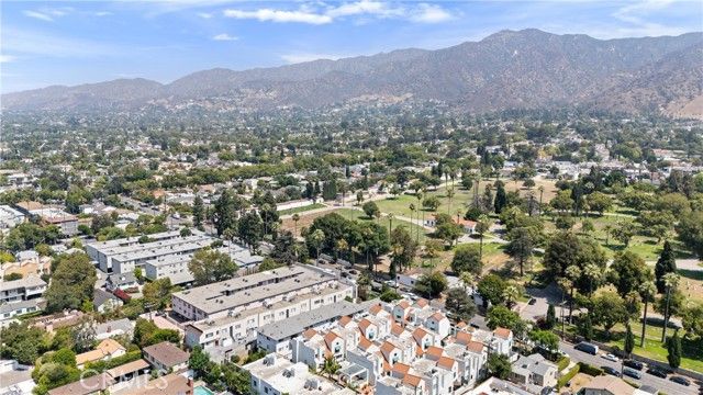 1340 Glenwood Road 28, Glendale, CA 91201