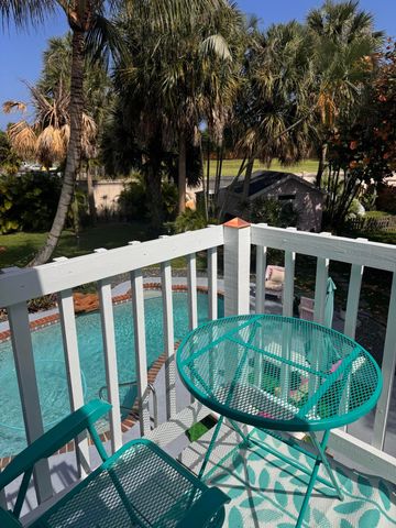 1256 Palmetto Road, Haverhill, FL 33417