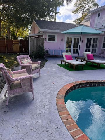 1256 Palmetto Road, Haverhill, FL 33417