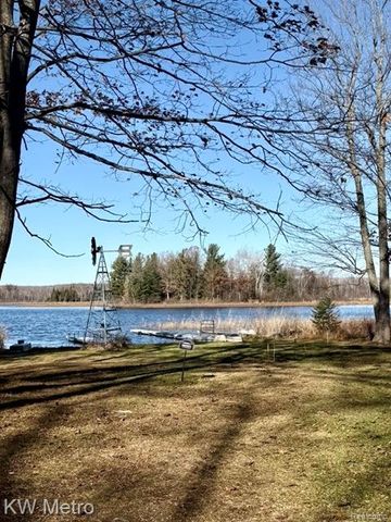 2346 Jimary Lane, Gladwin, MI 48624