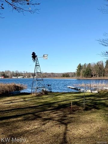 2346 Jimary Lane, Gladwin, MI 48624