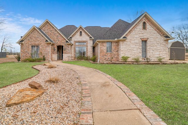 3760 Woodland Lane, Paris, TX 75462