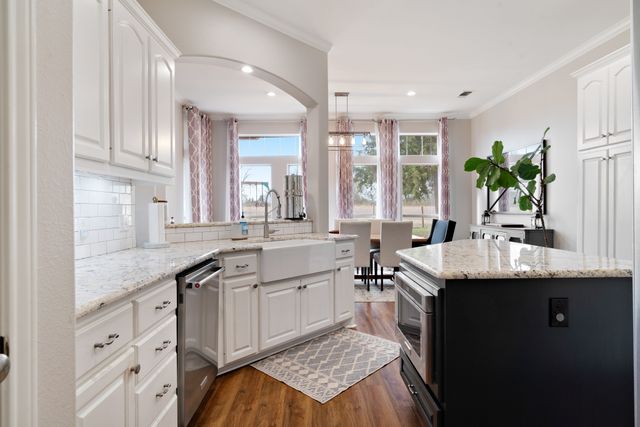 3760 Woodland Lane, Paris, TX 75462