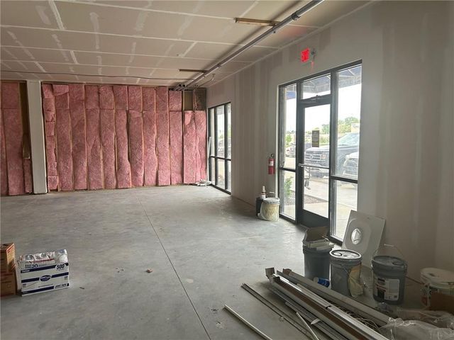 860 Haines Drive, Liberty, MO 64068