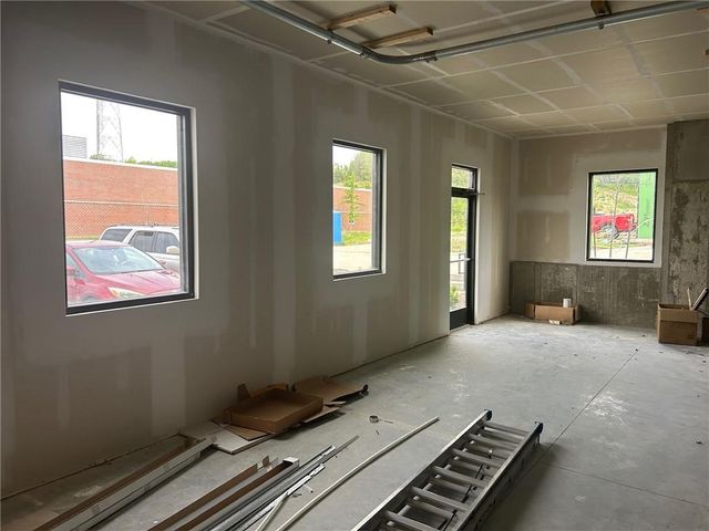 860 Haines Drive, Liberty, MO 64068