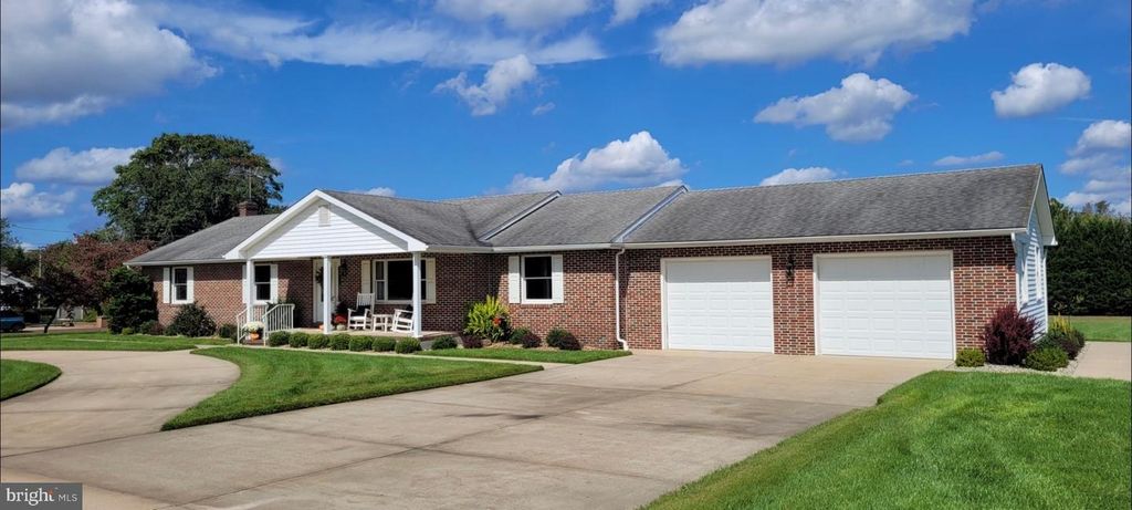 4926 LANDIS AVE, Vineland, NJ 08360