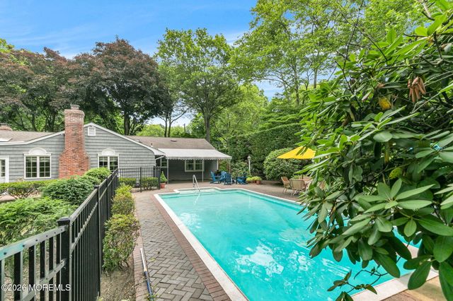 121 Townsend Drive, Middletown, NJ 07748