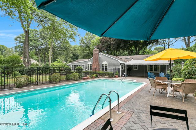 121 Townsend Drive, Middletown, NJ 07748
