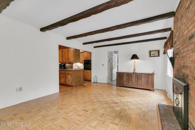 121 Townsend Drive, Middletown, NJ 07748