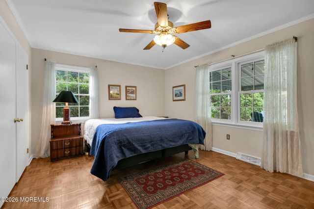 121 Townsend Drive, Middletown, NJ 07748