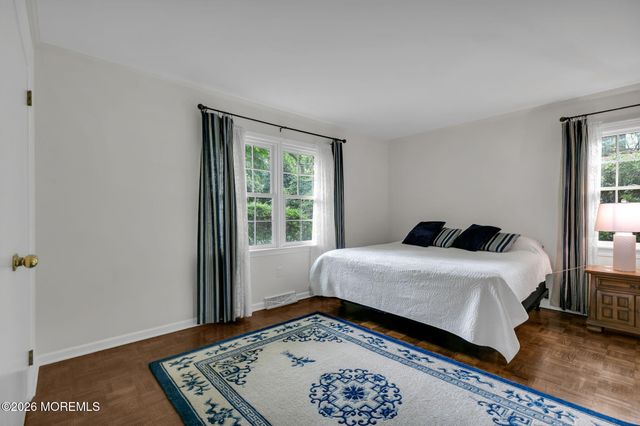 121 Townsend Drive, Middletown, NJ 07748