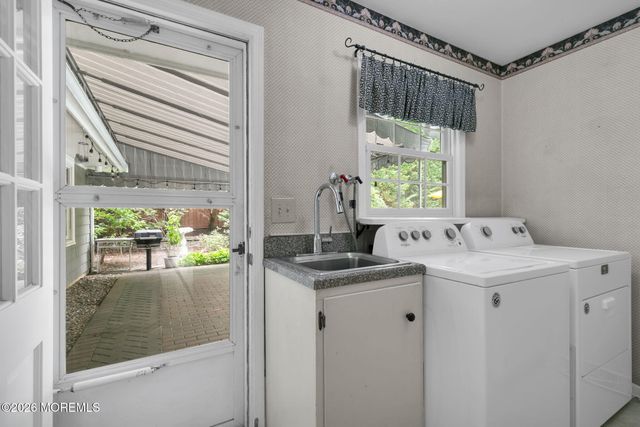 121 Townsend Drive, Middletown, NJ 07748
