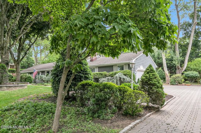 121 Townsend Drive, Middletown, NJ 07748
