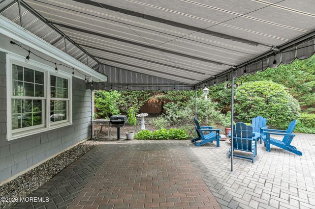 121 Townsend Drive, Middletown, NJ 07748