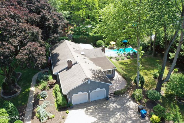 121 Townsend Drive, Middletown, NJ 07748