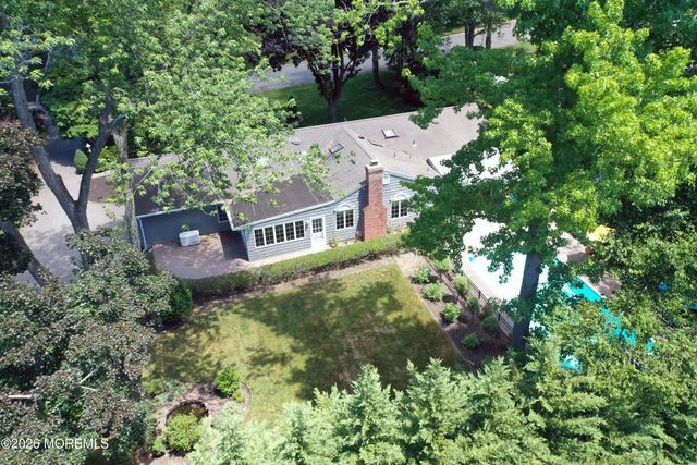 121 Townsend Drive, Middletown, NJ 07748