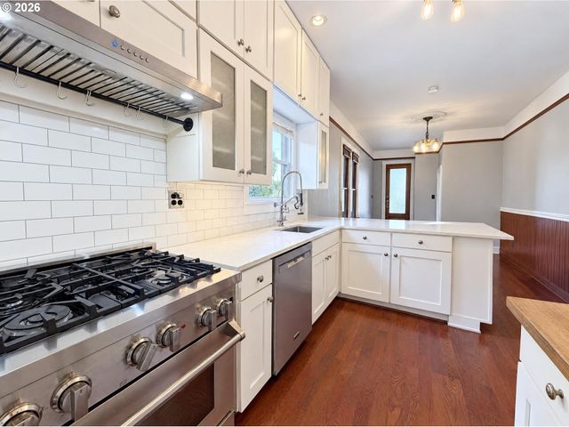 3110 Se 18TH Ave, Portland, OR 97202