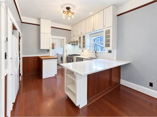 3110 Se 18TH Ave, Portland, OR 97202