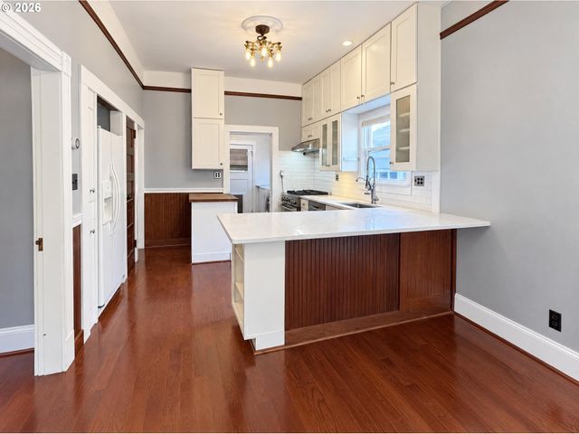 3110 Se 18TH Ave, Portland, OR 97202