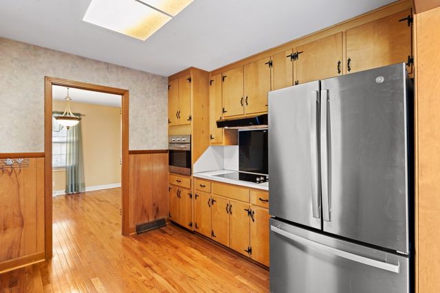 221 Jackson Heights Rd, Columbia, TN 38401