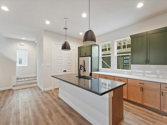 4830 Pinemont Drive, Houston, TX 77091