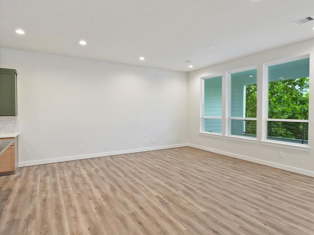 4830 Pinemont Drive, Houston, TX 77091