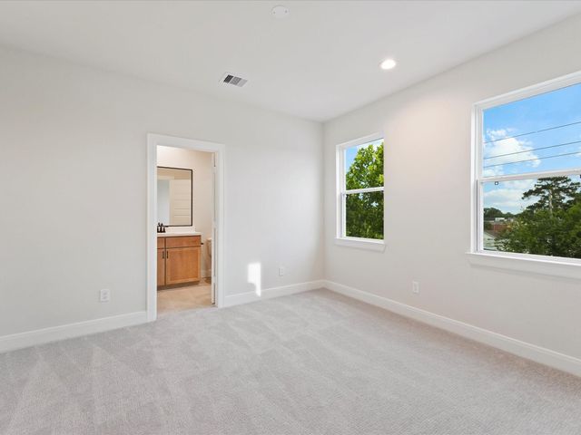 4830 Pinemont Drive, Houston, TX 77091