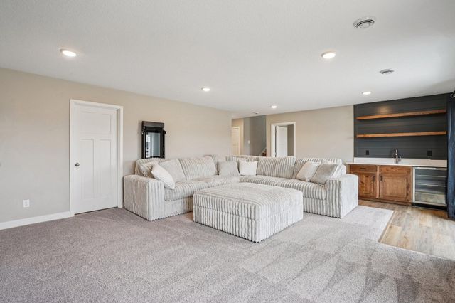 11624 5th Street NE, Hanover, MN 55341