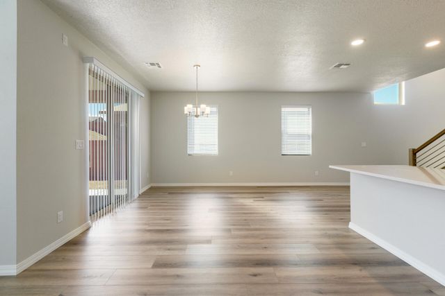 1517 Valle De Colores Street NW, Los Lunas, NM 87031