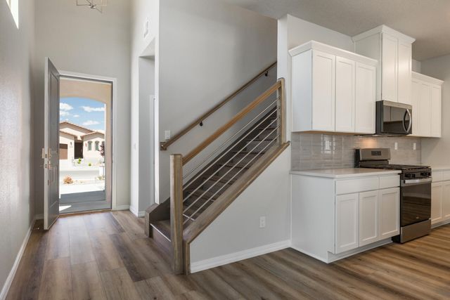 1517 Valle De Colores Street NW, Los Lunas, NM 87031