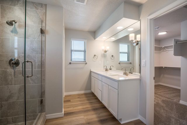 1517 Valle De Colores Street NW, Los Lunas, NM 87031