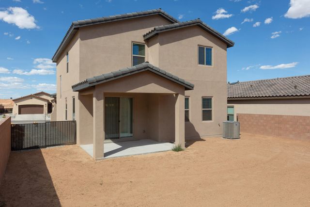 1517 Valle De Colores Street NW, Los Lunas, NM 87031