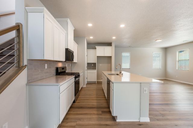 1517 Valle De Colores Street NW, Los Lunas, NM 87031