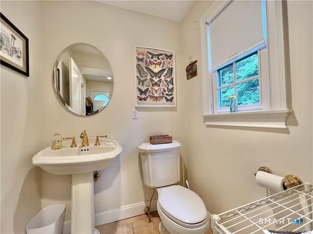 298 Erskine Road, Stamford, CT 06903