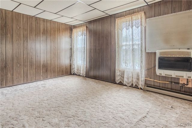 5 Church Street, Philadelphia, NY 13673