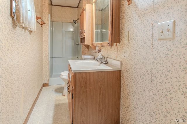 5 Church Street, Philadelphia, NY 13673