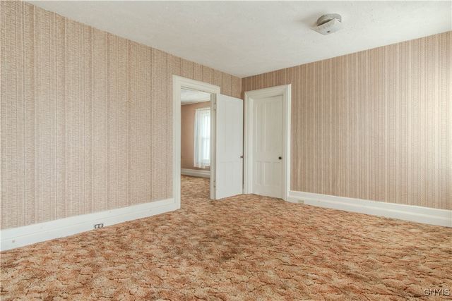 5 Church Street, Philadelphia, NY 13673